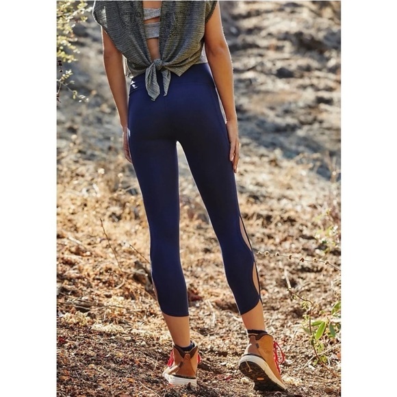 NWT Free People infinity leggings in deepest navy in size XS - Picture 2 of 10